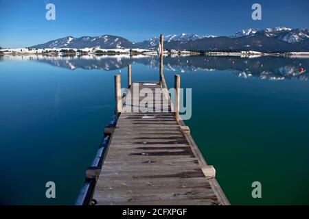 Geographie / Reisen, Deutschland, Bayern, Rieden am Forggensee, Blick über den Forggensee am Ammergau, Additional-Rights-Clearance-Info-not-available Stockfoto