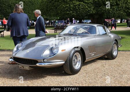 Ferrari 275 GTB/4 (1967), Concours of Elegance 2020, Hampton Court Palace, London, Großbritannien, Europa Stockfoto