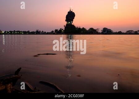 Myanmar (Burma), Karen Staat, hPa an, Kyauk Kalap oder Kyaik Ka Lat Kloster Stockfoto