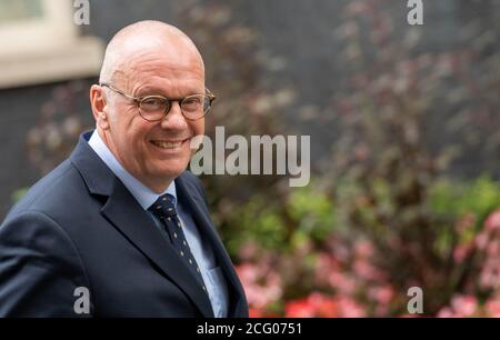 London 8. September 2020 Andreas Michaelis, deutscher Botschafter in Großbritannien nimmt einige Selfies auf, als er 10 Downing Street besucht, Credit: Ian Davidson/Alamy Live News Stockfoto