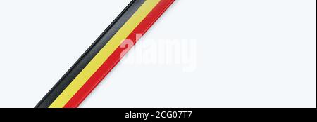 Lederstreifen mit der Flagge Belgiens. Stockfoto