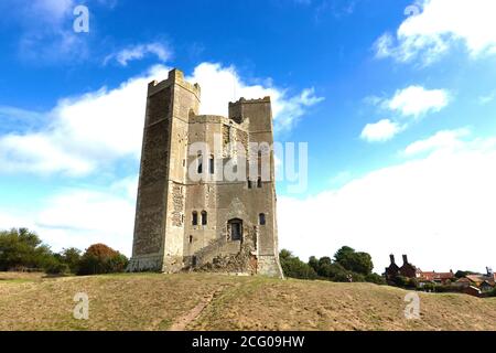 Orford, Suffolk, Großbritannien - 8. September 2020: Das Schloss wird heute von English Heritage geführt. Stockfoto