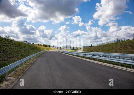 huerth, NRW, Deutschland, 09 06 2020, Straßeneinengung, noch nicht geöffnet, keine Autos, im Freien Stockfoto