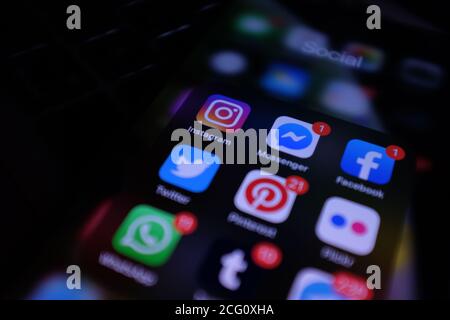 Social-Media-Anwendungen werden auf dem Bildschirm eines iPhone 11 pro angezeigt. Usa, New York, Donnerstag, 4. Oktober 2019. Stockfoto