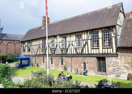 Merchant Adventurers' Hall aus dem 14. Jahrhundert, Fossgate, York, North Yorkshire, England, Vereinigtes Königreich Stockfoto