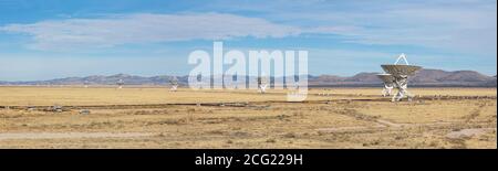 Antennenschüsseln des Karl G. Jansky Very Large Array Radioteleskop Astronomie Observatoriums in der Nähe von Magdalena, New Mexico in den Vereinigten Staaten. Das Sehr Stockfoto