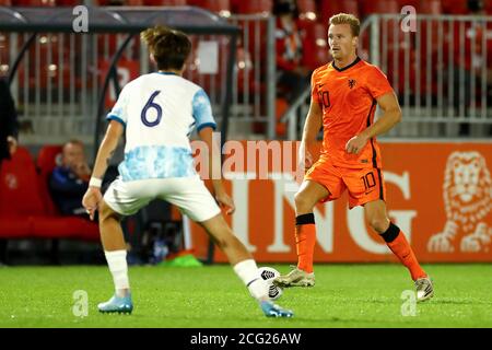 ALMERE, NIEDERLANDE - 8. SEPTEMBER: Kristoffer Askildsen aus Norwegen, Dani de Wit aus den Niederlanden während des UEFA Euro Under 21 Qualifingmatches zwischen den Niederlanden und Norwegen am 8. September 2020 in Almere, Niederlande. *** Ortsüberschrift *** Kristoffer Askildsen, Dani de Wit Stockfoto