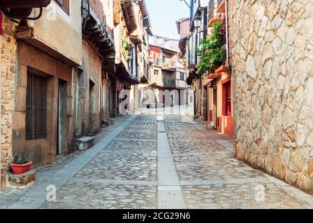 Dorf Sotoserrano in der Provinz Salamanca, Spanien. Stockfoto