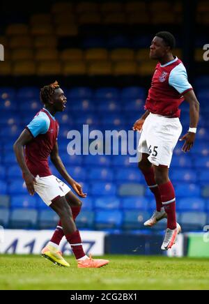 SOUTHEND, ENGLAND - SEPTEMBER 06: Ademipo Odubeke von West Ham United U21 feiert sein Ziel während der EFL Trophy Southern Group Abetween Southend United Stockfoto