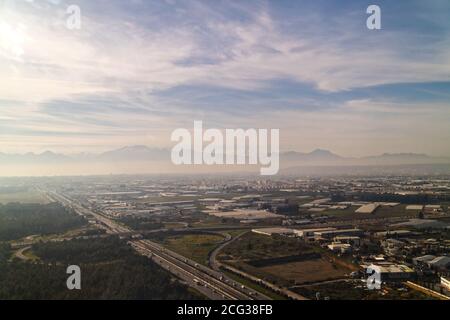 Luftaufnahme von Gewächshäusern in Antalya-Türkei Stockfoto