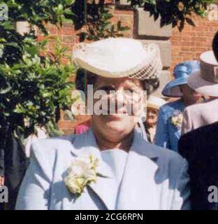 Undated Collect Foto von Sylvia O'Rourke, die im Krankenhaus drei Monate nach Verbrennungen und anderen Verletzungen bei einem Brandanschlag in ihrem Haus gestorben ist, sagte die Polizei. * die Polizei von West Midlands sagte, dass die 59-Jährige sich am Abend des 15. Januar nicht von den Auswirkungen des Einatmens von Rauch während der Brandung in ihrer Wohnung im 14. Stock in Geach Tower, Uxbridge Street, Newtown, Birmingham, erholt habe. Ein Polizeisprecher sagte, dass eine Morduntersuchung eingeleitet worden sei, nachdem Sylvia O'Rourke im Selly Oak Hospital der Stadt gestorben sei. 25/5/2001: Drei Jugendliche, zwei im Alter von 14 und einer im Alter von 17 Jahren, treten im Birmingham Youth Cour auf Stockfoto