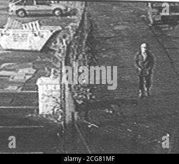 Scotland Yard Collect Foto ausgestellt am 4/03 von einem Verdächtigen auf dem Autohof in Edmonton mit Real IRA Bombardierung vor dem BBC Television Center verbunden. * drei irische Terroristen wurden im Old Bailey wegen der Planung einer Real IRA-Bombenkampagne auf dem britischen Festland verurteilt - die Leben gefährdete und schwere Sachschäden anstellte. Sie waren Frontliner in einer Verschwörung, die für Autobombenangriffe auf drei geschäftige Zentren am Samstagabend im Jahr 2001 verantwortlich war. Die erste war im März im BBC Television Center, dann im August in Ealing Broadway, West London, und schließlich in Smallbrook, Queensway, Birmingham in Stockfoto