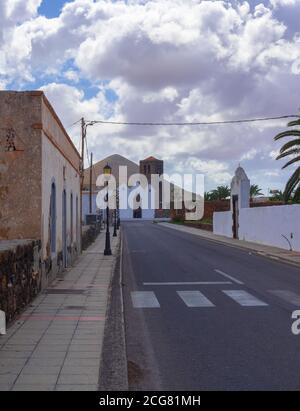 La Oliva - Fuerteventura.Blick auf ein typisches Dorf der Kanarische Inseln Stockfoto