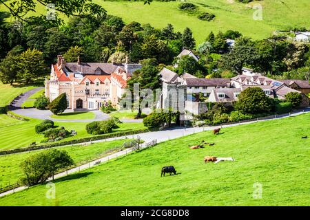 Blick über Lee Abbey in der Nähe von Lynton und Lynmouth, North Devon, England, Großbritannien Stockfoto