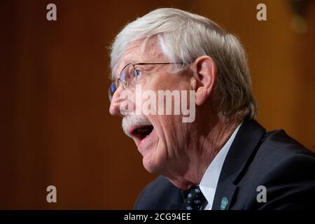 Dr. Francis Collins, Direktor des National Institutes of Health (NIH), erscheint vor der Anhörung des US-Senats für Gesundheit, Bildung, Arbeit und Altersversorgung zum Thema "Impfstoffe: Leben retten, Vertrauen sichern und öffentliche Gesundheit schützen" auf dem Capitol Hill in Washington, ​DC, USA, 09. September 2020.Quelle: Michael Reynolds/Pool via CNP Stockfoto