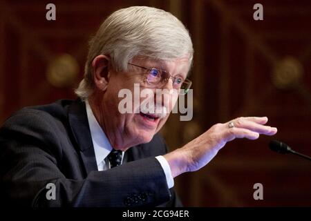 Dr. Francis Collins, Direktor des National Institutes of Health (NIH), erscheint vor der Anhörung des US-Senats für Gesundheit, Bildung, Arbeit und Altersversorgung zum Thema "Impfstoffe: Leben retten, Vertrauen sichern und öffentliche Gesundheit schützen" auf dem Capitol Hill in Washington, ​DC, USA, 09. September 2020.Quelle: Michael Reynolds/Pool via CNP Stockfoto