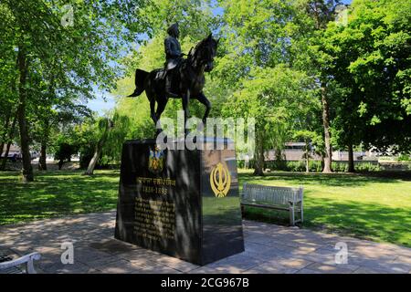 Eine Statue der Sikh, Maharajah Duleep Singh befindet sich in Buttern Island, Thetford Town, Norfolk, England, Großbritannien Stockfoto