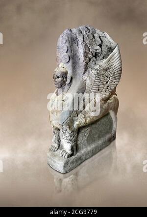 Hethiter-Sphinx-Skulptur eines der 4 Sphinx aus dem Sphinx-Tor von Hattusa, Neuhethitisches Königreich, 13. Jh. v. Chr. , Archäologisches Museum Bogazkale Stockfoto