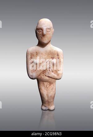 Post kanonische weibliche antike griechische kykladische Figur, spätes Ckladic Priod II zur kykladischen Periode III (2500-2000 BC)Museum der kykladischen Kunst Athen, Kat. n Stockfoto