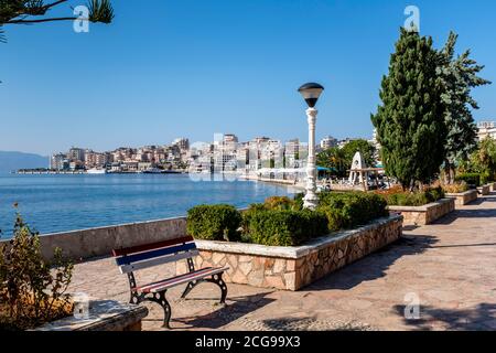 Die Promenade In Saranda, Albanien. Stockfoto