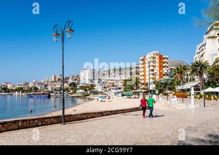 Die Promenade In Saranda, Albanien. Stockfoto