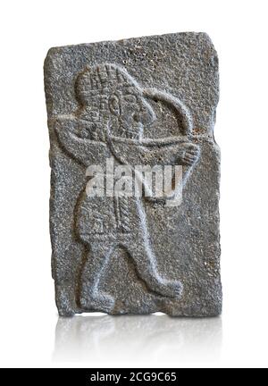 Hittite Relief geschnitzte orthostat Platte eines Bogenschützen aus dem Palast von König Kapara, von Tell Halaf, alten Guzana, Syrien, iX Cent BC, Louvre Museum Stockfoto