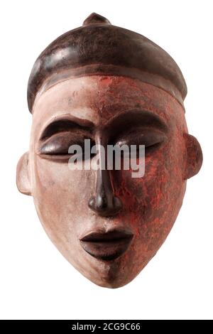 Afrikanische Tribal zeremonielle Gesichtsmaske, traditionelle hölzerne Stammesmaske, ausgeschnitten Stockfoto