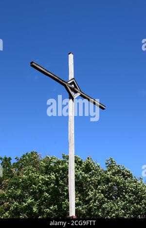 Riesiges Kreuz auf dem Calmont Stockfoto