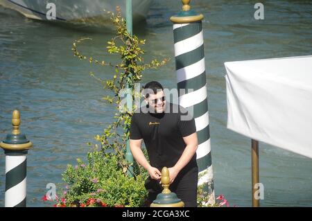 8. September 2020, Venezia, friuli venezia giulia, ITALIA: 08/09/2020 Venedig, 77. Internationales Filmfestival Venedig, die Ankunft der Schauspieler Salvatore Esposito (Bild: © Fabio Sasso/ZUMA Wire) Stockfoto