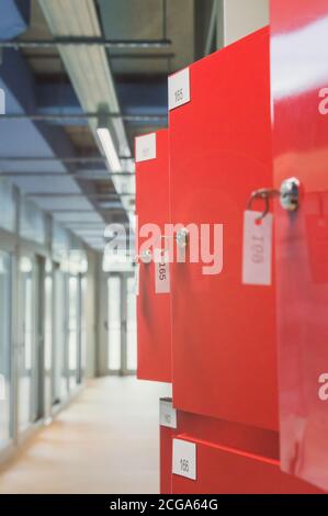 High School Flur und Schließfächer Stockfoto