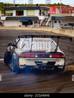 14. März 2020, Calder Park Raceway, Victoria, Australien. VicDrift Championship Runde 1. Jason Heydon driftet in der Praxis um die letzte Ecke. Stockfoto