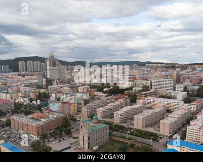 Suifenhe. September 2020. Luftaufnahme vom 9. September 2020 zeigt das Suifenhe Untergebiet der Heilongjiang Pilot Freihandelszone (FTZ) im Nordosten Chinas Heilongjiang Provinz. Auf einer Fläche von 19.99 Quadratkilometern hat das Suifenhe-Teilgebiet der Heilongjiang Pilot-Freihandelszone (FTZ) in diesem Jahr 308 Millionen Yuan (45 Millionen US-Dollar) erreicht, an denen rund 91,200 Grenzbewohner teilnahmen, so das Wirtschaftsministerium der Provinz. Quelle: Zhang Tao/Xinhua/Alamy Live News Stockfoto