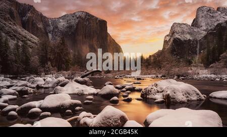 Yosemite bei Sonnenaufgang Stockfoto