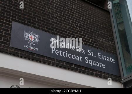 Schild für Middlesex St. Estate, Petticoat Square Stockfoto