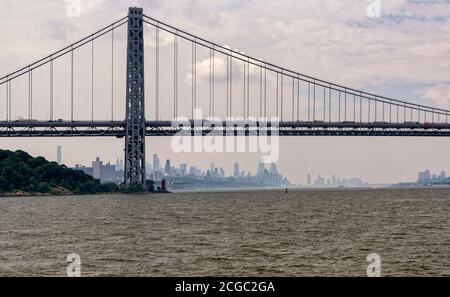 George Washington Brücke über den Hudson River, New York, USA, erbaut von 1931 bis 1962. Stockfoto