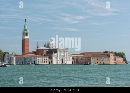 San Giorgio Maggiore von der anderen Seite der Lagune, Venedig, Italien. Basilika fertiggestellt 1610. Stockfoto