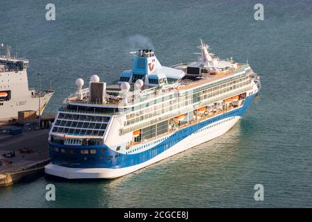 Portland, Dorset, Großbritannien. September 2020. Das leere TUI Kreuzfahrtschiff Marella Discovery dockte während der Fahrtstillstandszeit wegen Covid-19 am Hafen von Portland in Dorset an. Bild: Graham Hunt/Alamy Live News Stockfoto