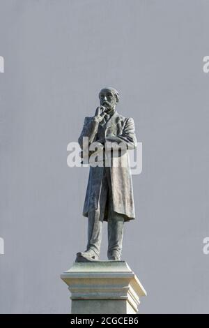 Fremantle, Western Australia August, 2020: Charles Yelverton O Connor Bronzestatue in Fremantle Harbour. Das Denkmal erinnert an die bedeutende AC Stockfoto