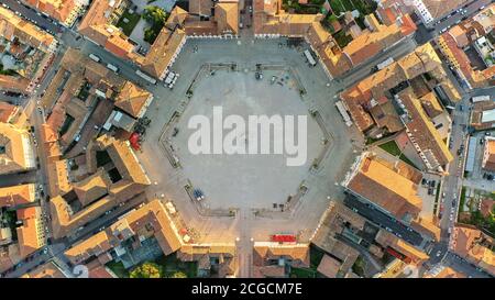 Palmanova Stadt Detail: Sechseckige Plan an der Piazza Grande und Simmetrie der Stadt in einem Luftpanorama von oben Stockfoto