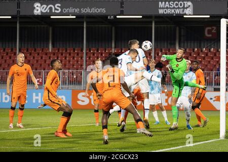 08-09-2020: Sport : Jong Oranje gegen Jong Noorwegen Jong Oranje Torwart Justin Bijlow und Jong Noorwegen Spieler Jorgen Strand Larsen während der m Stockfoto