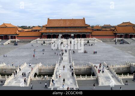 Peking, China. September 2020. Das Foto vom 10. September 2020 zeigt einen Blick auf das Palastmuseum in Peking, der Hauptstadt Chinas. Eine Ausstellung mit dem Titel "Everlasting Splendor: Six Centuries at the Forbidden City" findet im Palastmuseum statt, das auch als Verbotene Stadt bekannt ist, da das ehemalige kaiserliche Gelände dieses Jahr 600 Jahre alt wird. Quelle: Jin Liangkuai/Xinhua/Alamy Live News Stockfoto