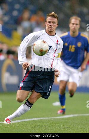 DAVID BECKHAM England gegen Schweden WM-Spiel, Saitama, Japan - 02 Jun 2002 FOTORECHTE : © MARK PAIN / ALAMY STOCK FOTO Stockfoto