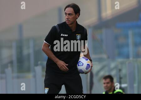 Frosinone, Italien. September 2020. Trainer Alessandro Nesta (Frosinone) beim Freundschaftsspiel zwischen Frosinone Calcio und AS Roma im Stadio Benito Stirpe am 9. September 2020 in Frosinone, Italien. (Foto von Giuseppe Fama/Pacific Press/Sipa USA) Quelle: SIPA USA/Alamy Live News Stockfoto