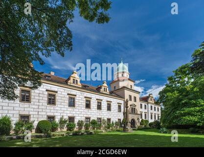 Palast in Castolovice, Region Hradec Králové, Podorlicko, Böhmen, Tschechische Republik Stockfoto
