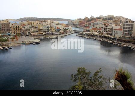 Agios Nikolaos Stadt auf Kreta, Griechenland Stockfoto