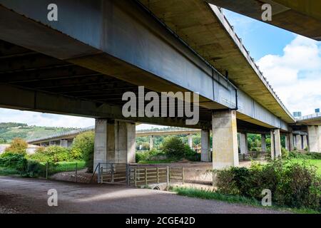 Unter Shoreham Flyover A27 in Sussex UK Betondschungel Stockfoto