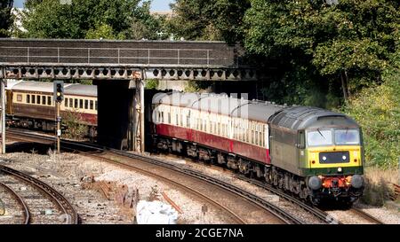 Eastbourne, East Sussex, Großbritannien. 10. September 2020. Züge einschließlich Dampflokomotiven kommen am Bahnhof Eastbourne an. Kredit:Alan Fraser/Alamy Stockfoto
