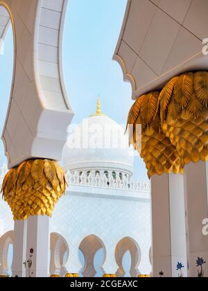 Sheikh Zayed Grand Moschee, Abu Dhabi, Vereinigte Arabische Emirate Stockfoto