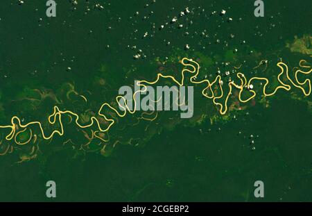 Der Fluss Juruá entspringt aus dem Hochland in Ost-Zentral-Peru und schlängelt sich dann durch das Tiefland in Brasilien. Mit der Zeit leert es in den Amazonas-Riv Stockfoto