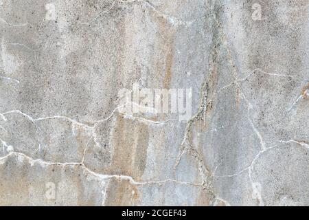 Leerer Innenraum für die Gestaltung, alte Risse Betonwand. Schmutzige Zementwand Textur und Hintergrund. Stockfoto
